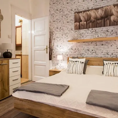 Vintage Style Flat In The Heart Of Buda Appartamento *